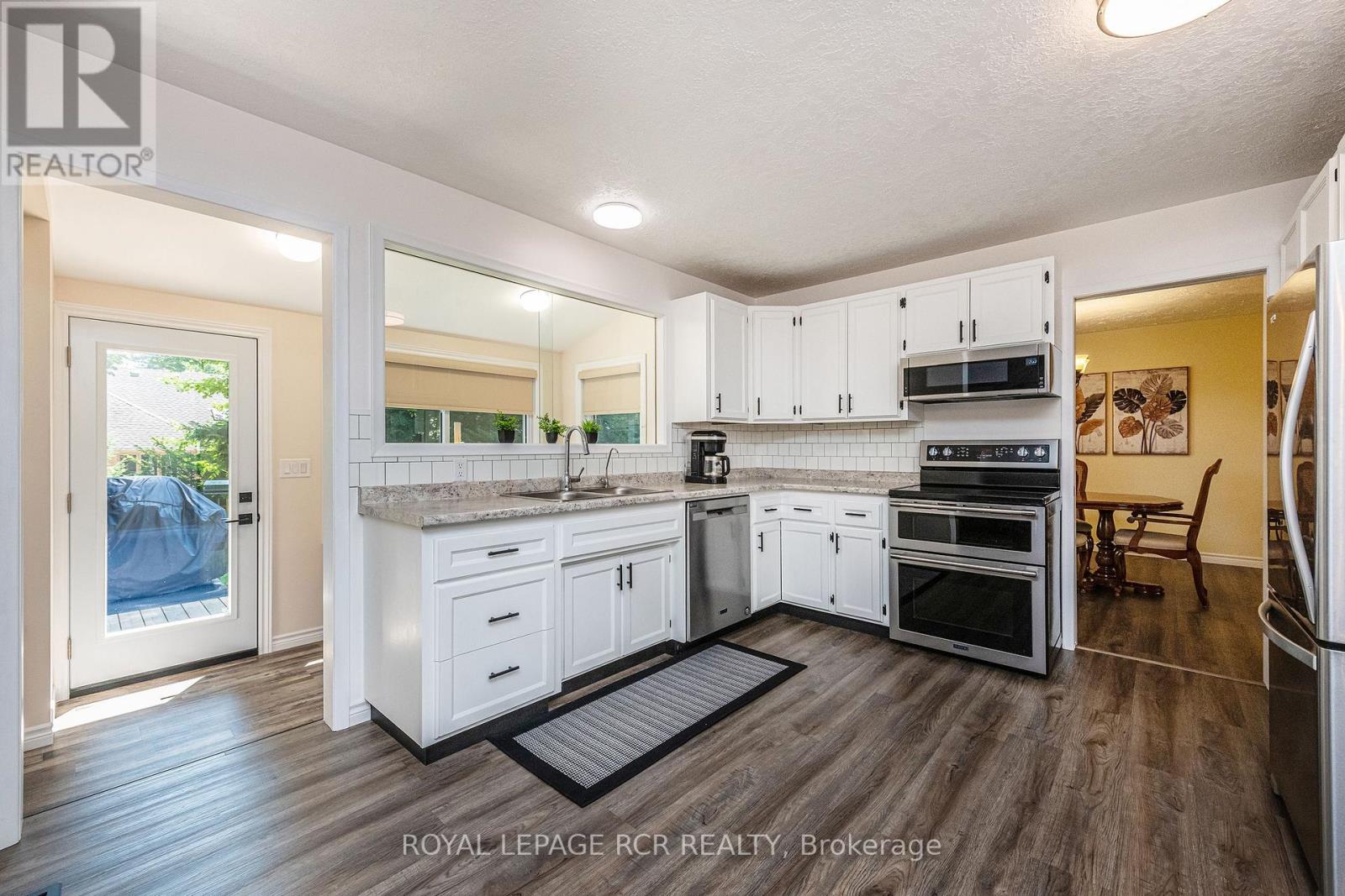 1026 QUEENS BUSH ROAD - 9