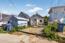 712 Martin Avenue E, Winnipeg, MB R2L0Z9 Photo 12