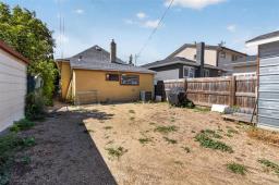 389 Harbison Avenue W, Winnipeg, MB R2L0A4 Photo 12