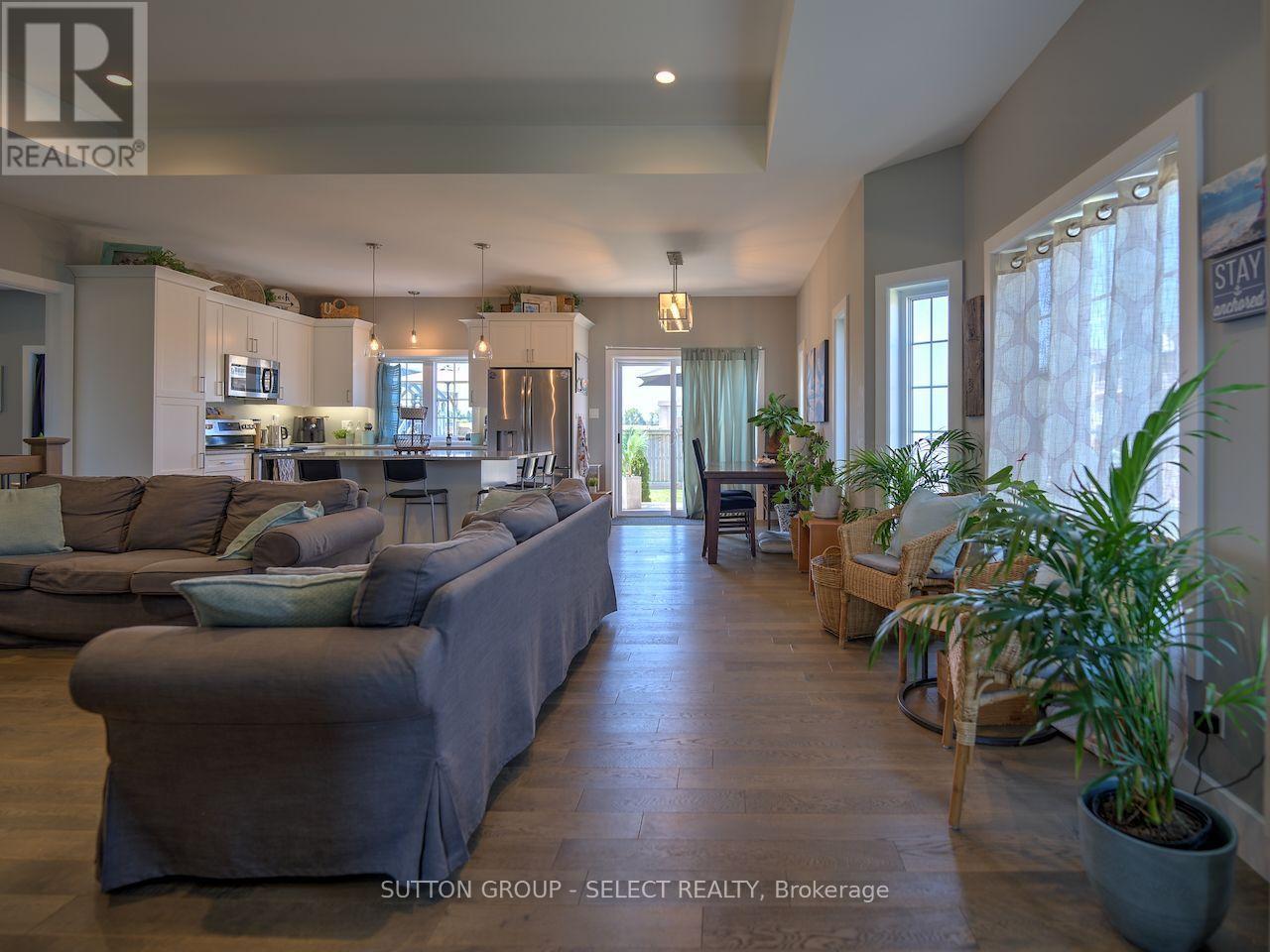4 BROOKLAWN DRIVE - Image 20