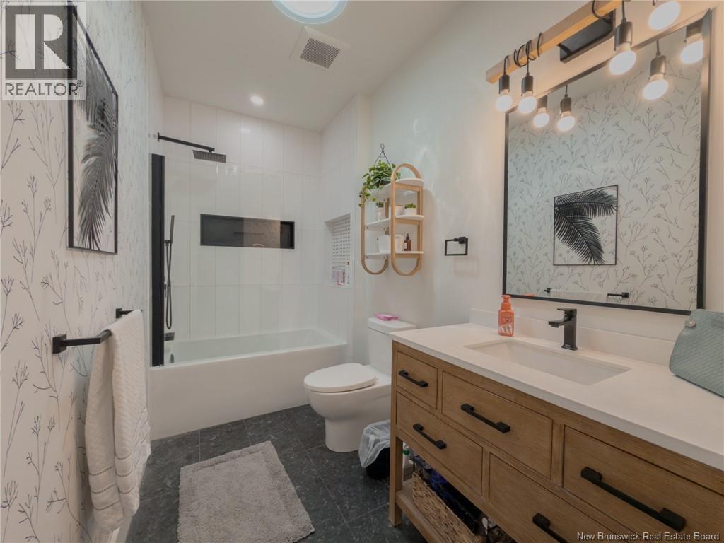 72 Longwood Drive - 17
