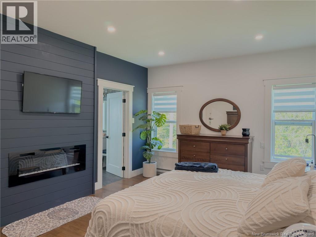 72 Longwood Drive - 19