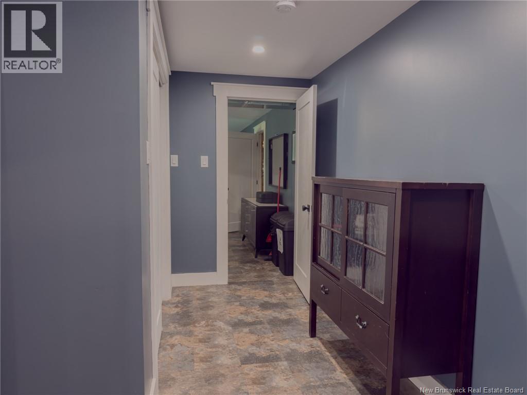 72 Longwood Drive - 32