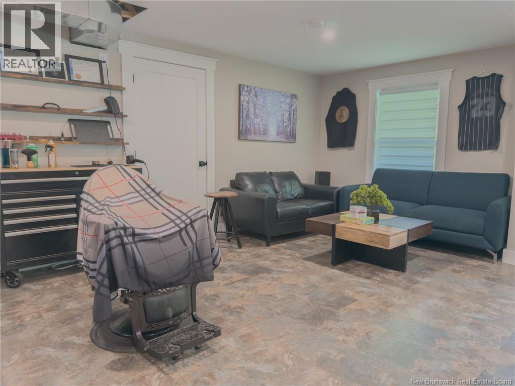 72 Longwood Drive - 35