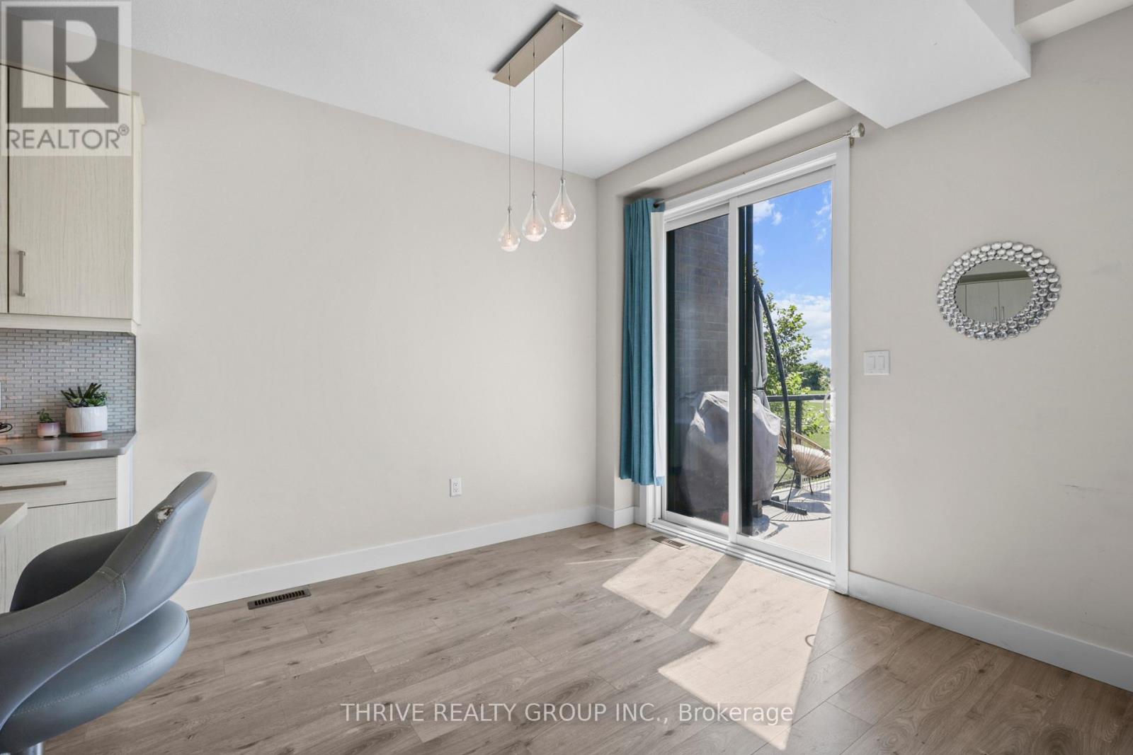 981 WEST VILLAGE SQUARE - Image 13