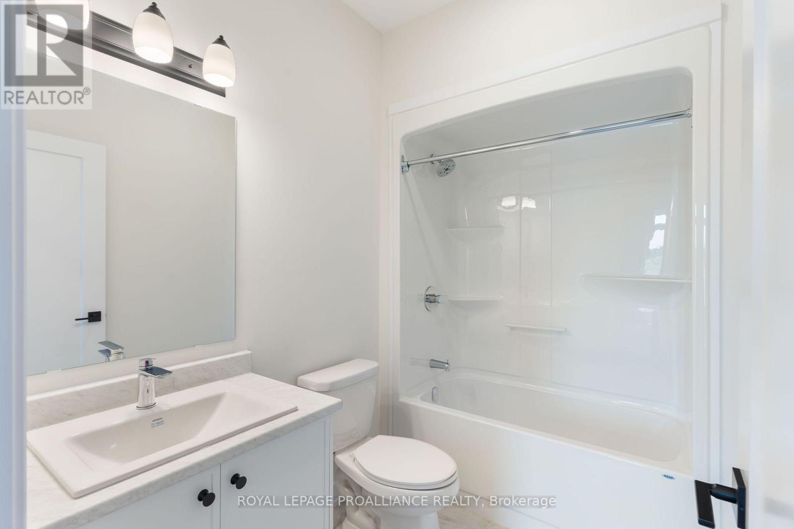 1076 MOORE STREET - Image 16