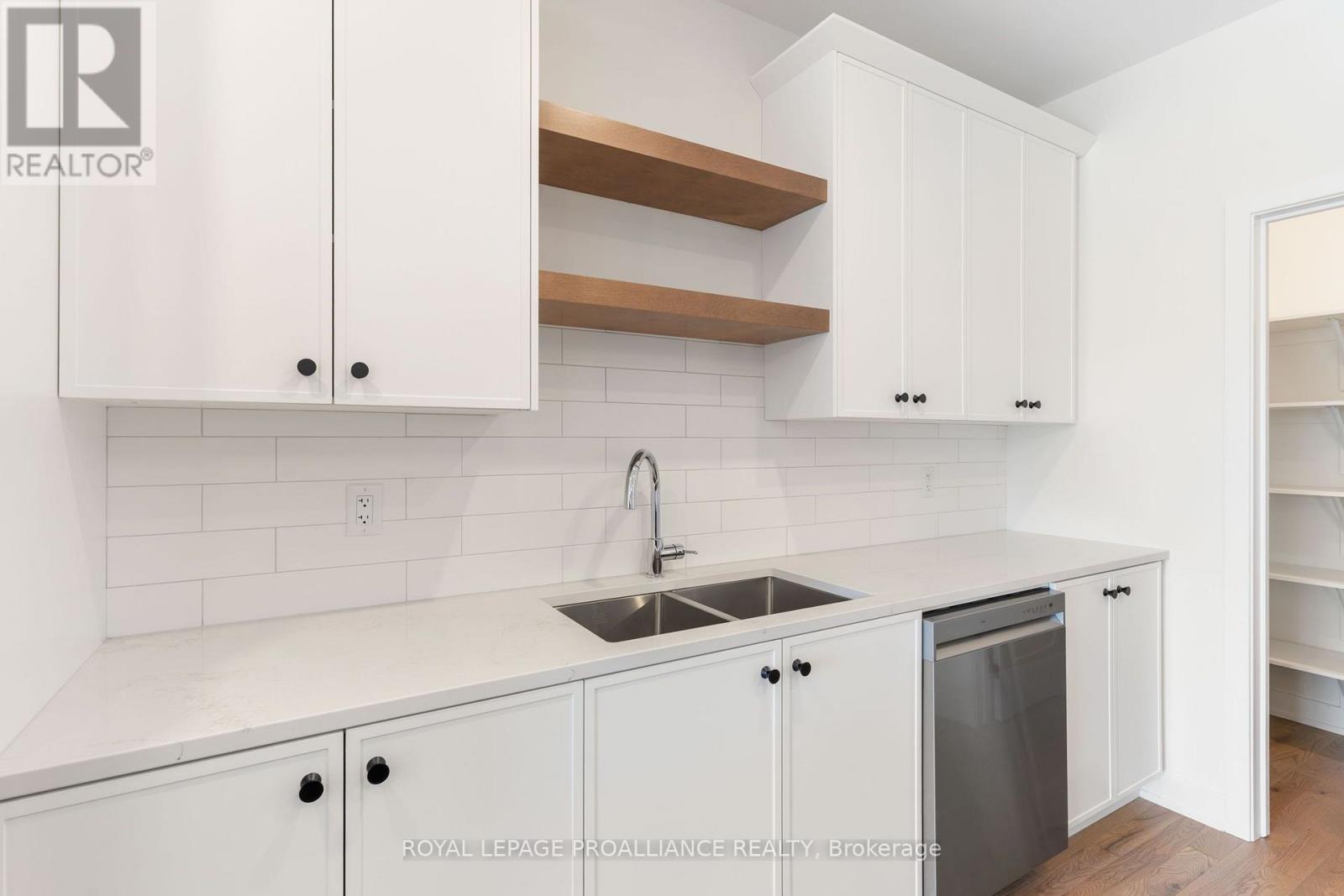 1076 MOORE STREET - Image 27