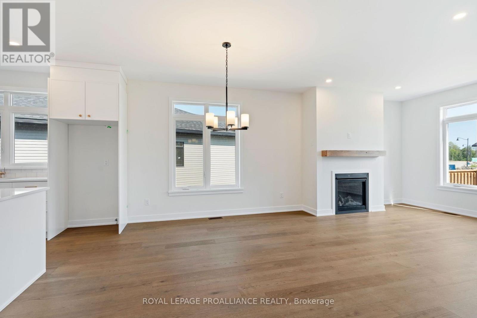 1054 TURNER DRIVE - 30