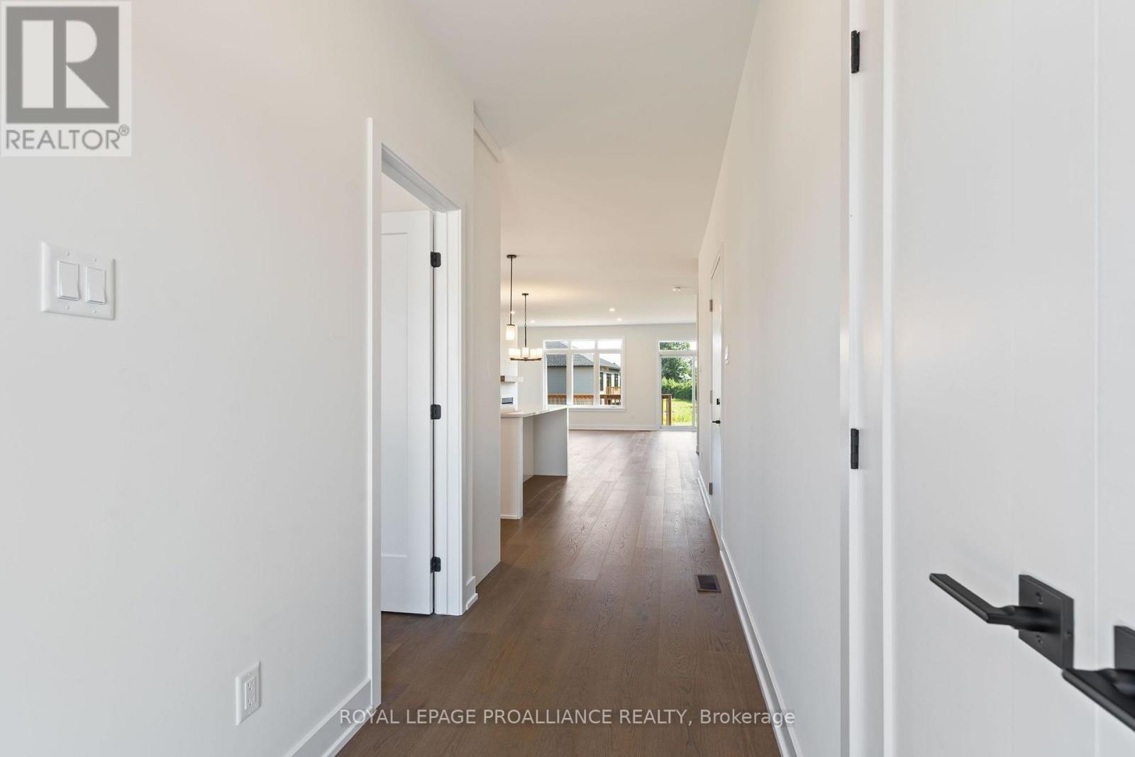 1054 TURNER DRIVE - 9