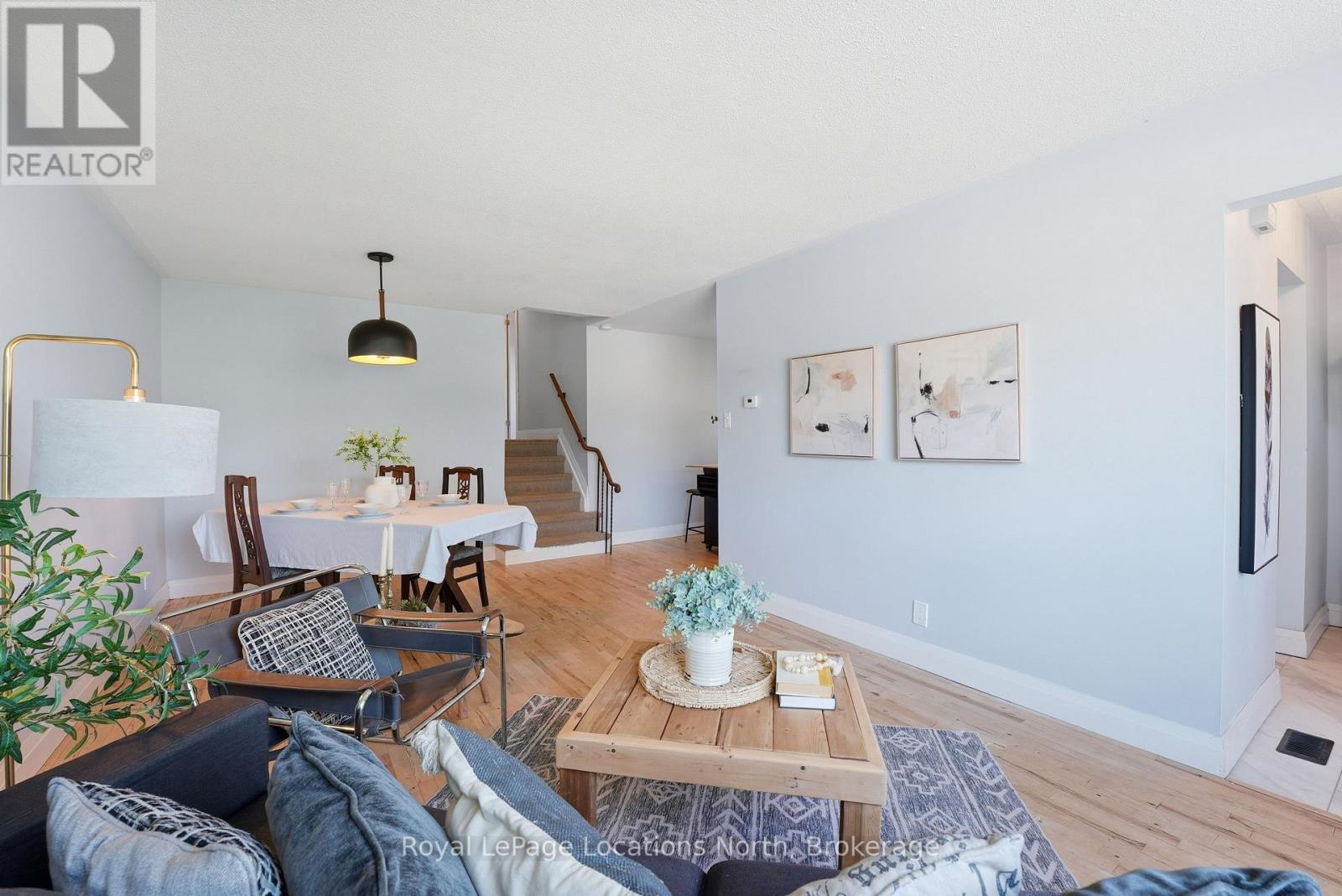 32 COURTICE CRESCENT, Collingwood — photo 3