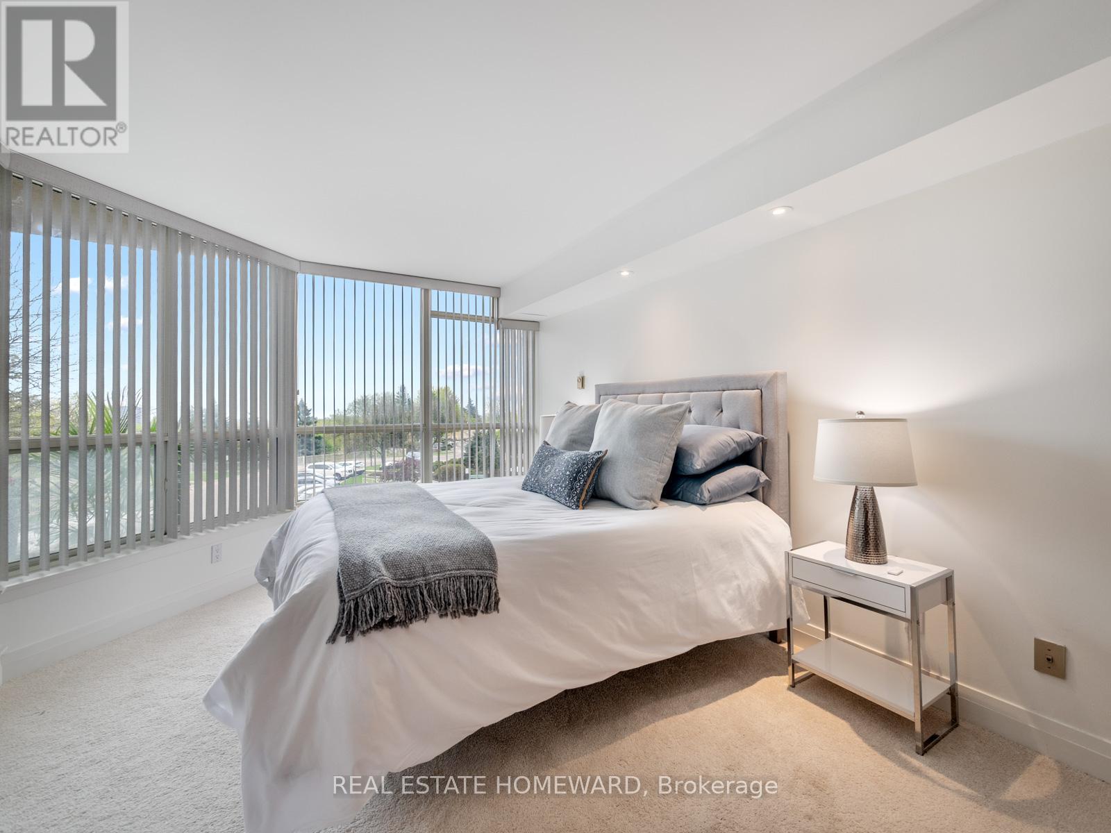 #311 20 GUILDWOOD PARKWAY - 22