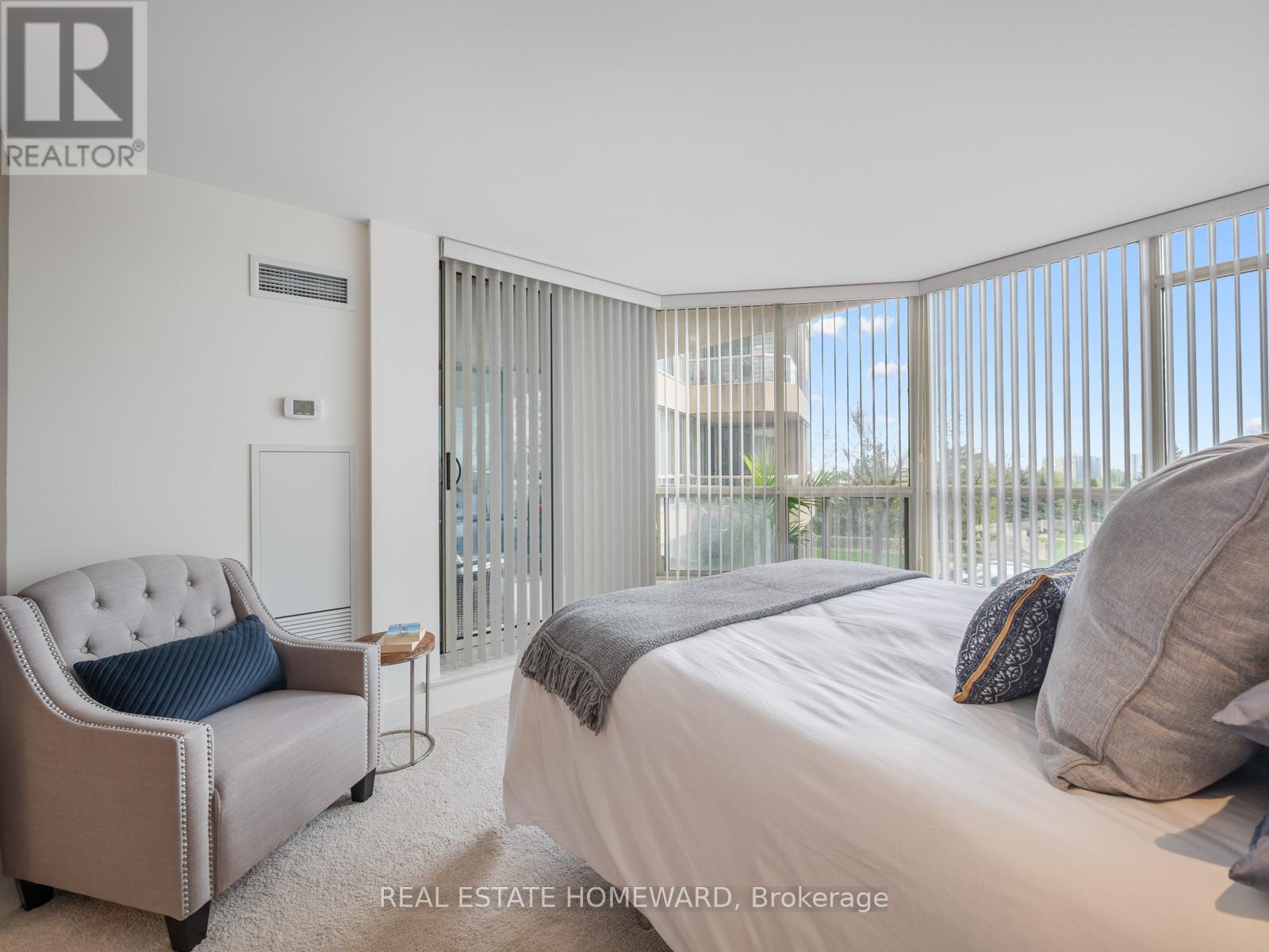 #311 20 GUILDWOOD PARKWAY - 23