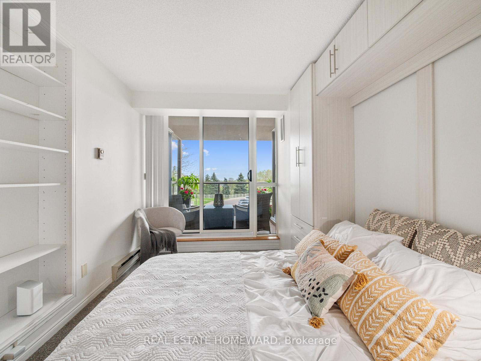 #311 20 GUILDWOOD PARKWAY - 35
