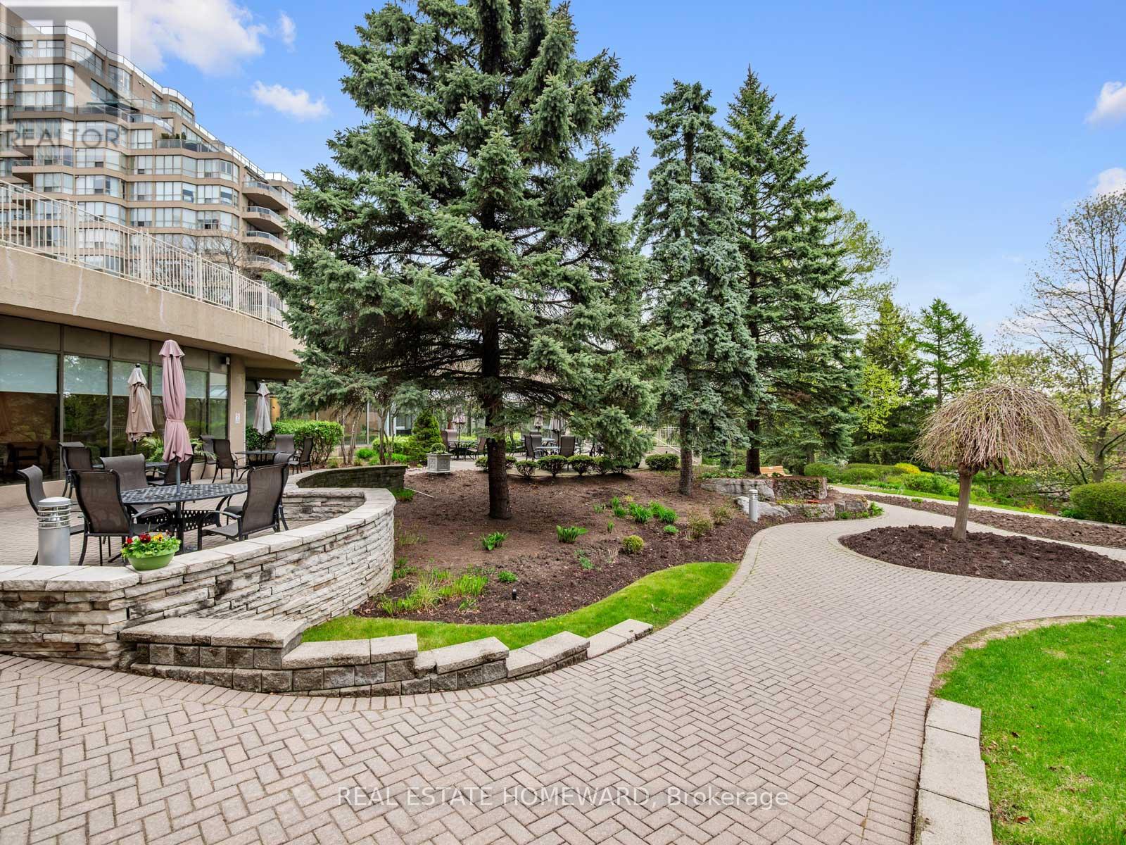 #311 20 GUILDWOOD PARKWAY - 36