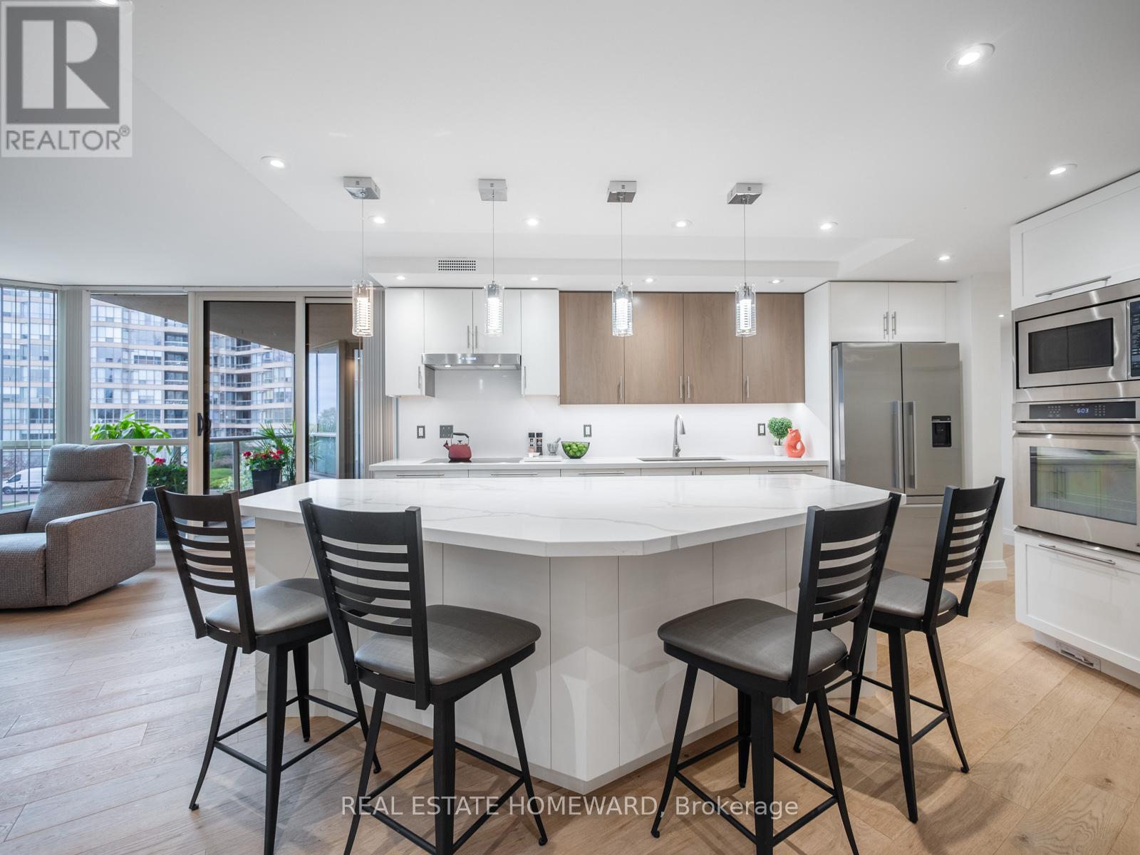#311 20 GUILDWOOD PARKWAY - 6
