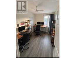 8 Banting Avenue thumbnail 15