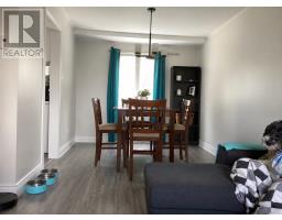 8 Banting Avenue thumbnail 6