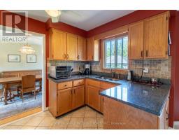 Kitchen - 2114 Chantler Street, Innisfil, ON L9S1B6 Photo 8