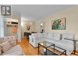 36 Argue Drive, Ottawa, ON K2E6S1 Photo 6