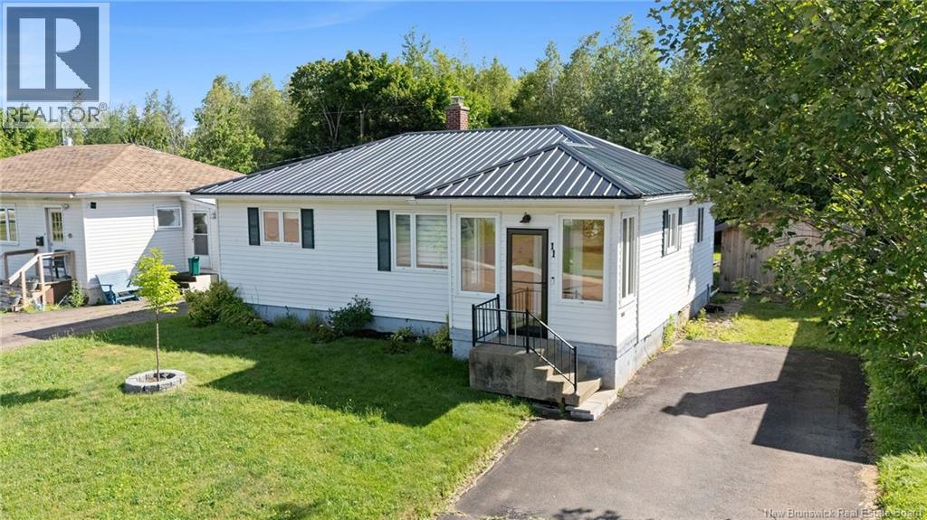 11 Alice Avenue