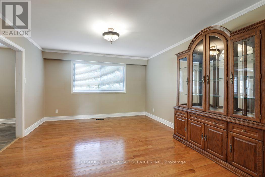 6 Bed, 4 Bath House for Rent in Ottawa – 1371 KILBORN AVENUE, Ottawa – MLS# X13643302 - Image 13