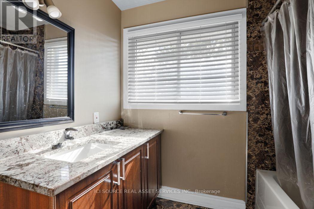6 Bed, 4 Bath House for Rent in Ottawa – 1371 KILBORN AVENUE, Ottawa – MLS# X13643302 - Image 29