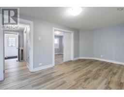 120-124 Colby Street, Sydney, NS B1P3R2 Photo 11