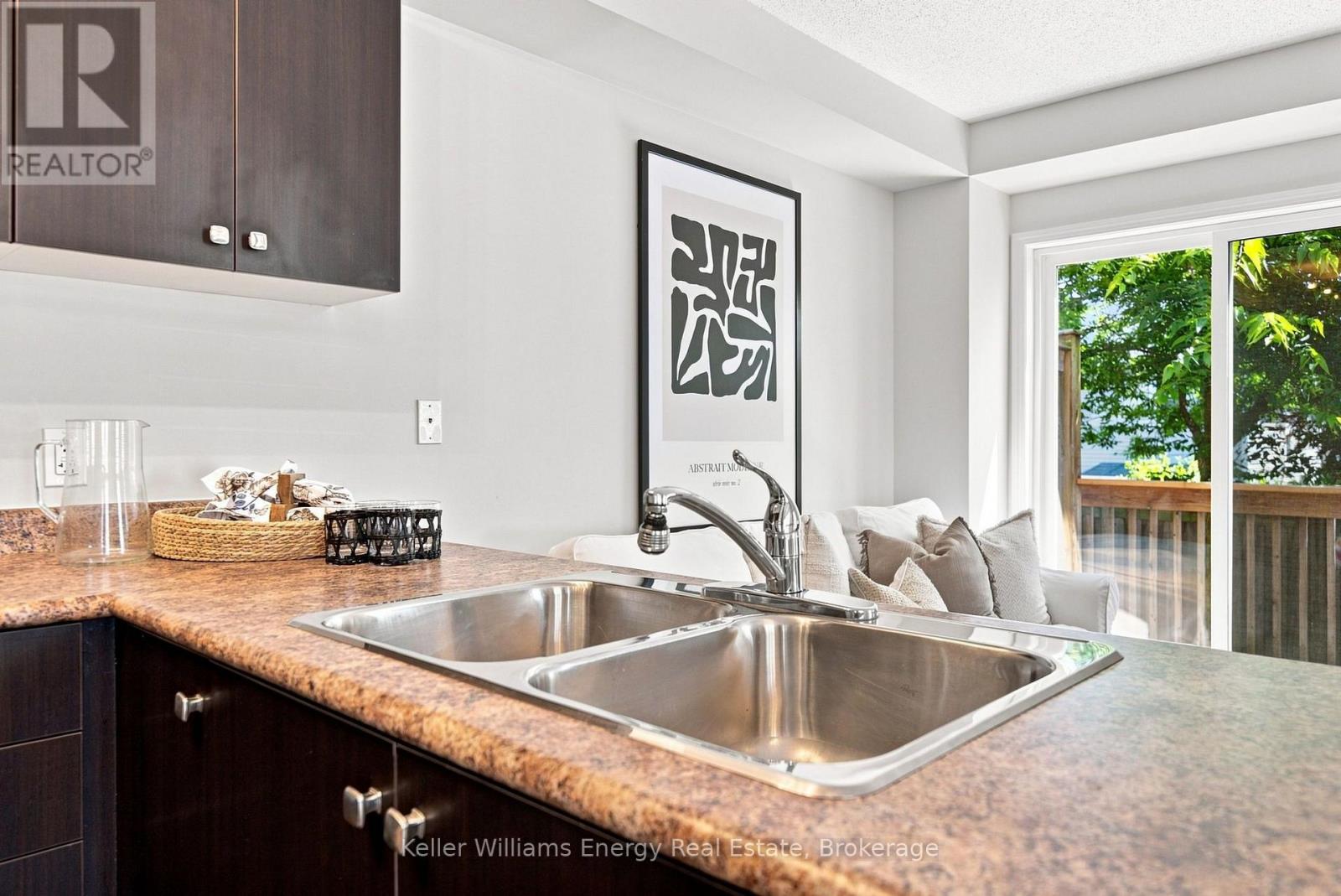 #25 1280 HARMONY ROAD N - Image 13