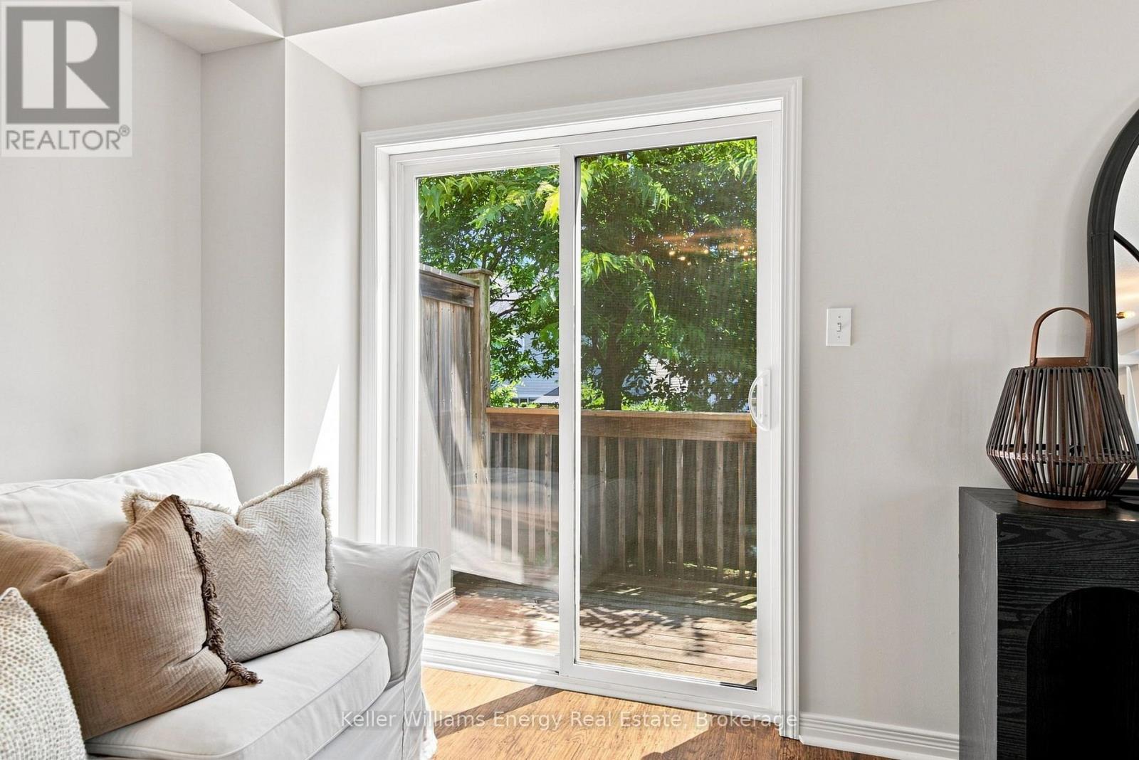 #25 1280 HARMONY ROAD N - Image 16