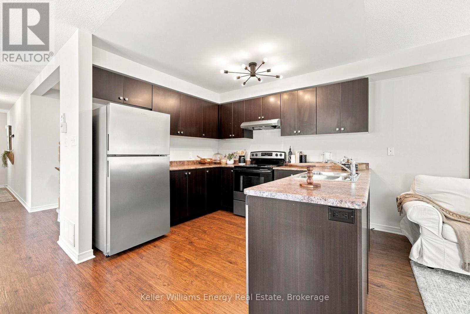#25 1280 HARMONY ROAD N - Image 9