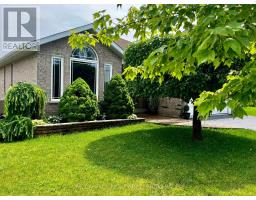 444 Bridge Street W, Greater Napanee, ON K7R3L1 Photo 46