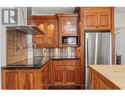 100 Elmsley Street N, Smiths Falls, ON K7A2H2 Photo 18