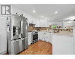 Family room - 2020 Breezewood Street, Ottawa, ON K4A4S6 Photo 11