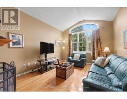 2020 Breezewood Street, Ottawa, ON K4A4S6 Photo 13