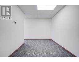 617 - 105 Gordon Baker Road, Toronto, ON M2H3P8 Photo 12