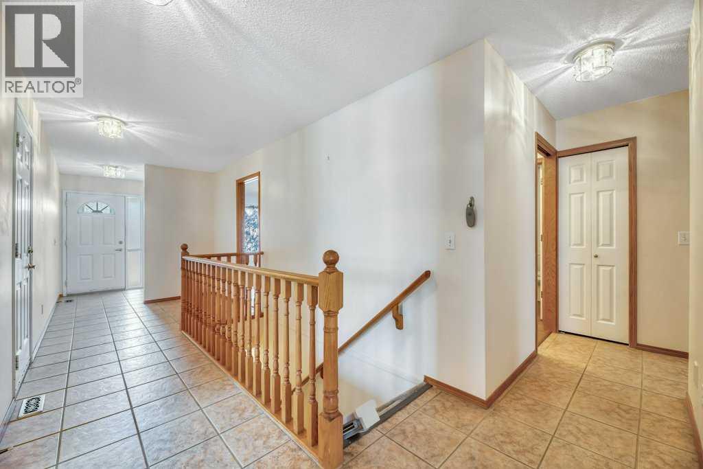 33 Riverview Point SE - 11