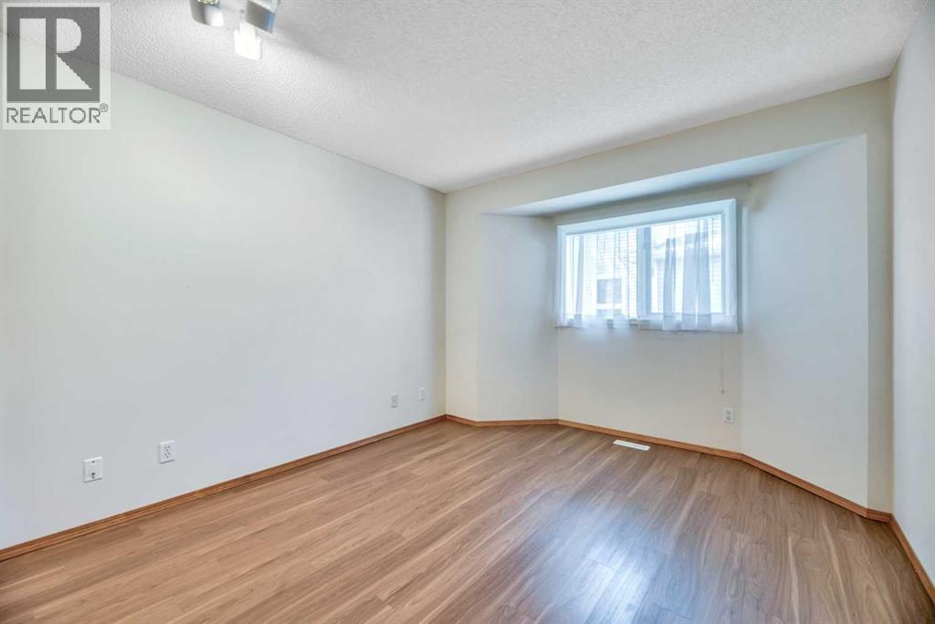 33 Riverview Point SE - 23
