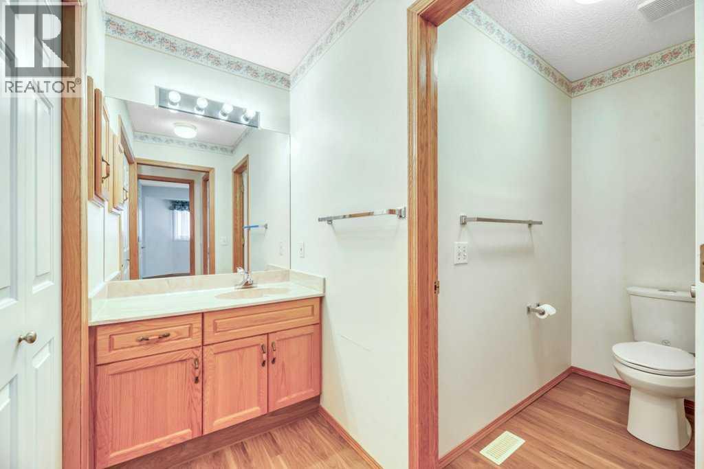 33 Riverview Point SE - 26