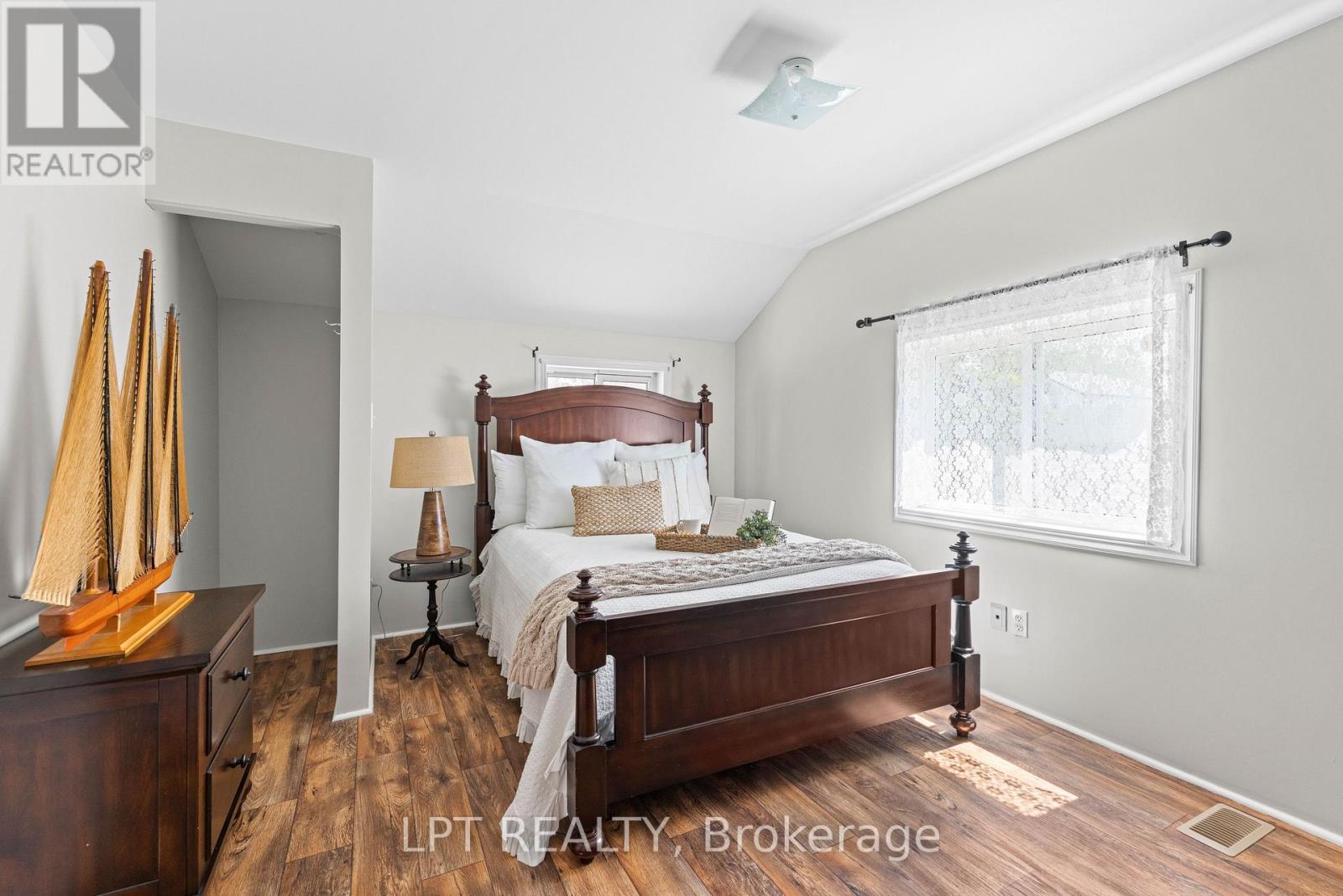 77 MUNRO ST WEST STREET W - 24