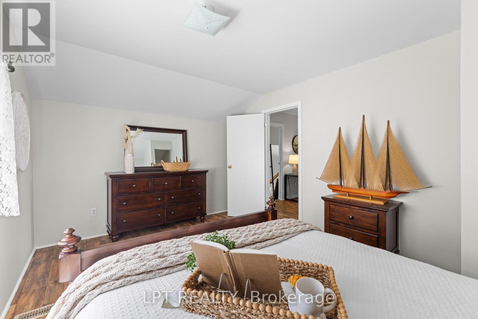 77 MUNRO ST WEST STREET W - 25