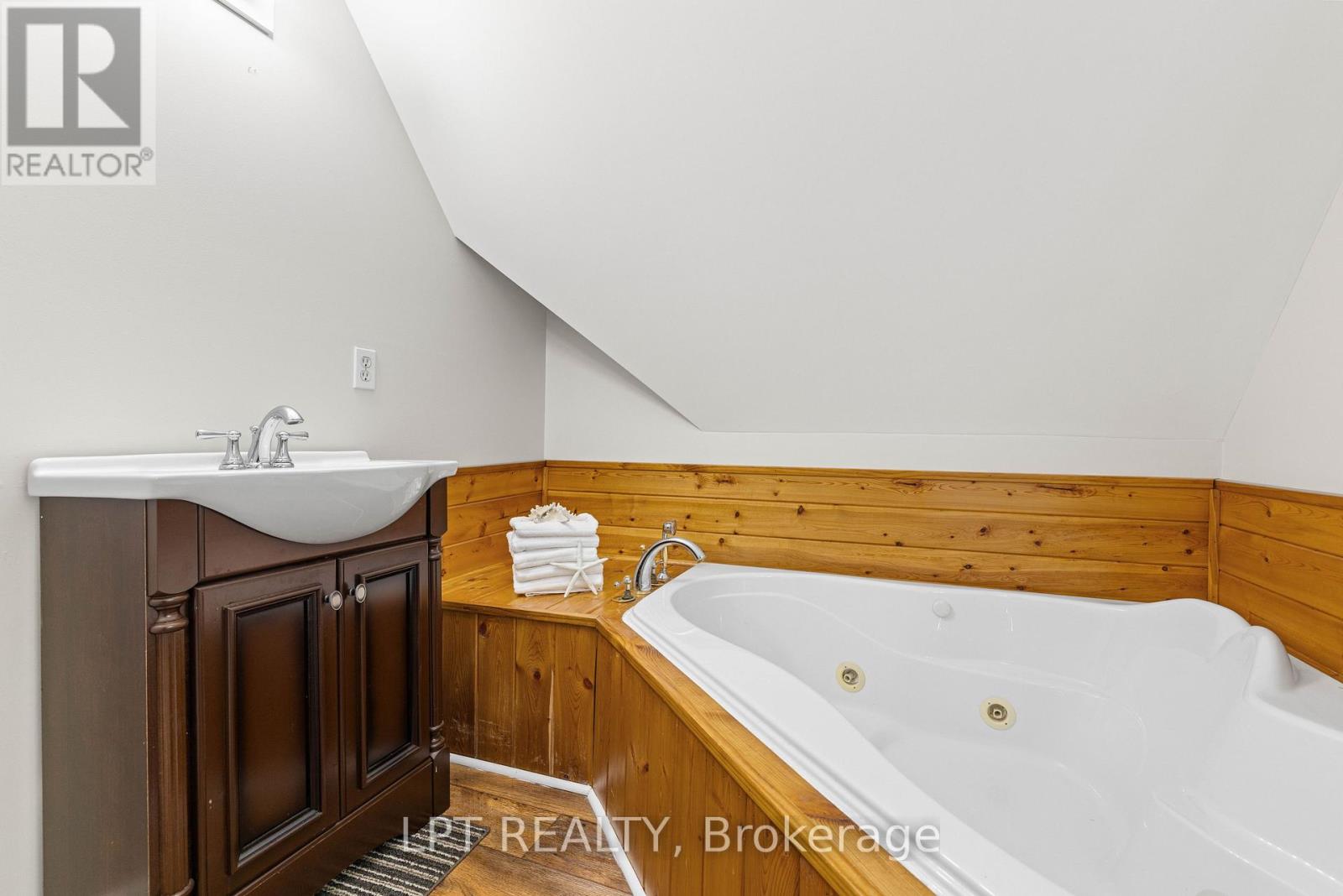 77 MUNRO ST WEST STREET W - 26