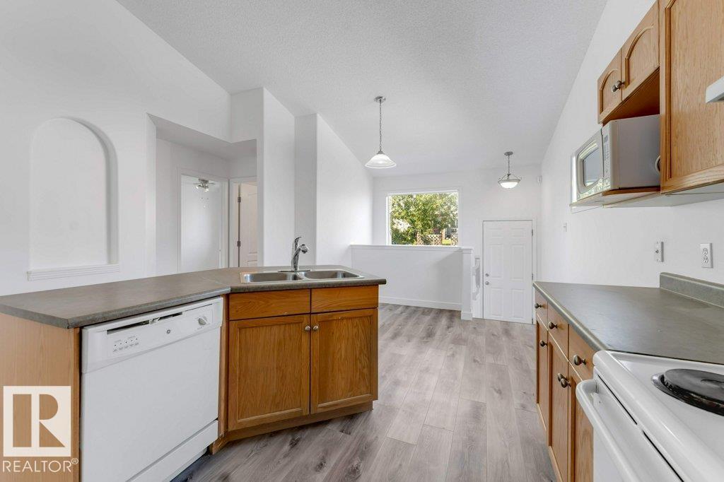 4812 148 AV NW - 17