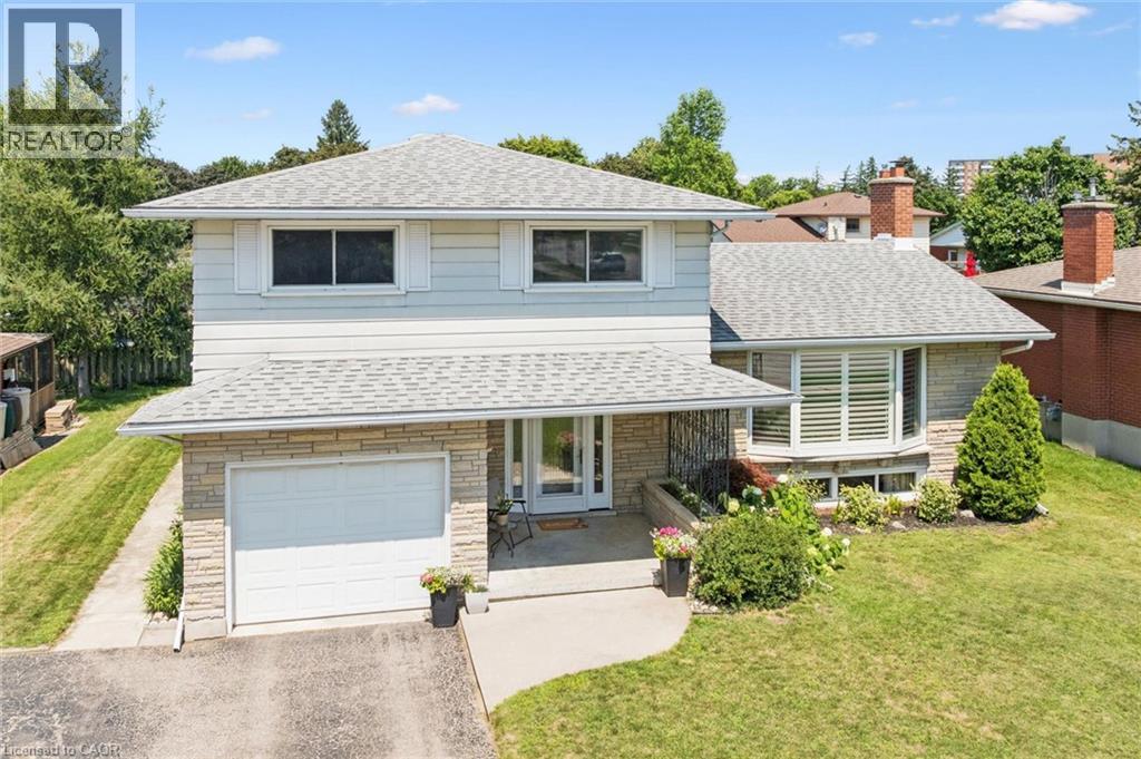 18 STRATHCONA Crescent - 37