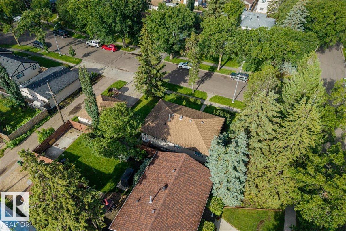 11049 145 ST NW - Image 9