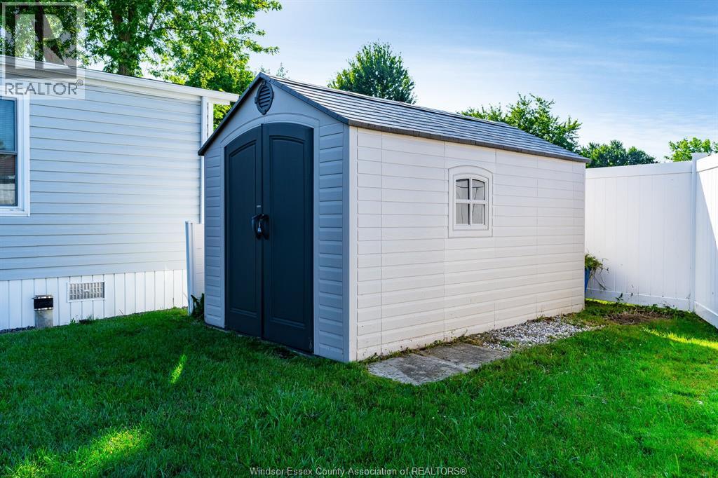 29 Parkside DRIVE - 13