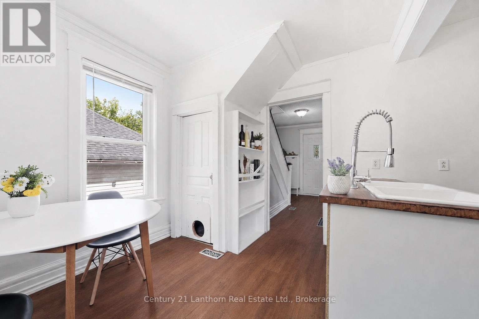 8 BETTES STREET - 21