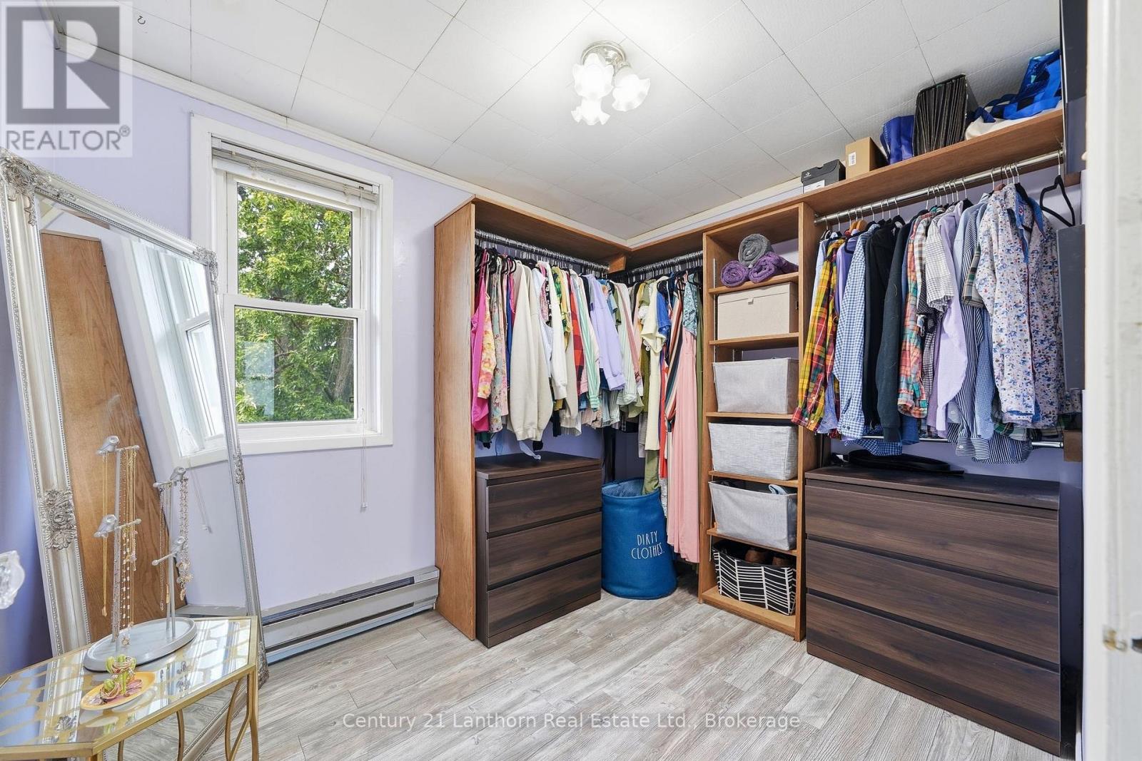 8 BETTES STREET - 26
