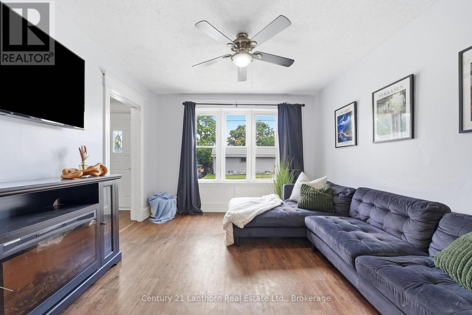 8 BETTES STREET - 3