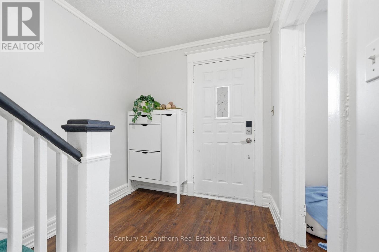 8 BETTES STREET - 9
