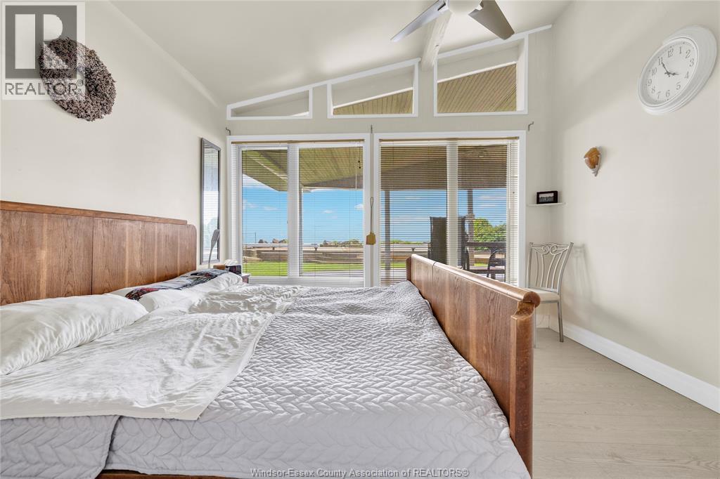 91 WILLOW BEACH - 35